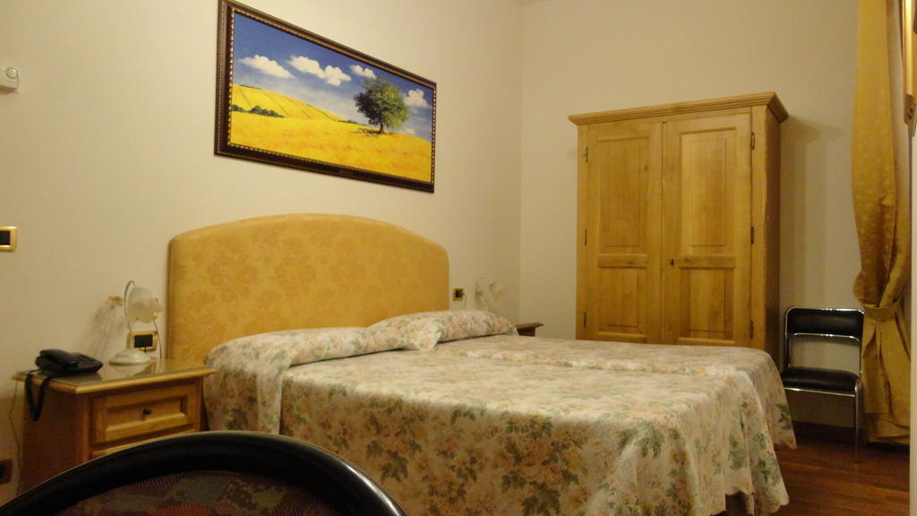 Hotel La Rosa Ronta Εξωτερικό φωτογραφία