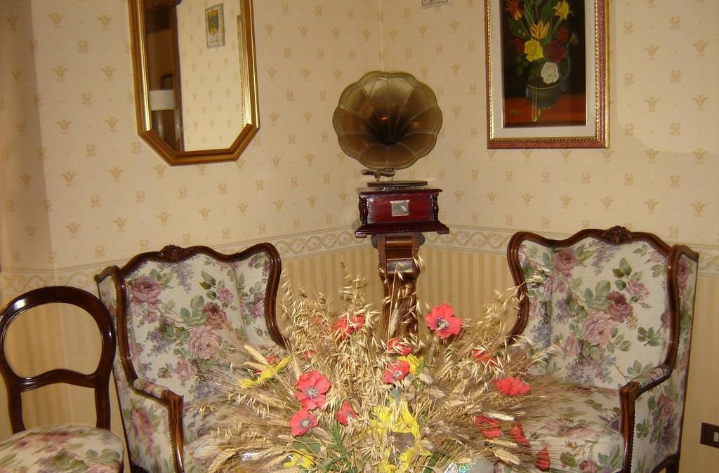 Hotel La Rosa Ronta Εξωτερικό φωτογραφία