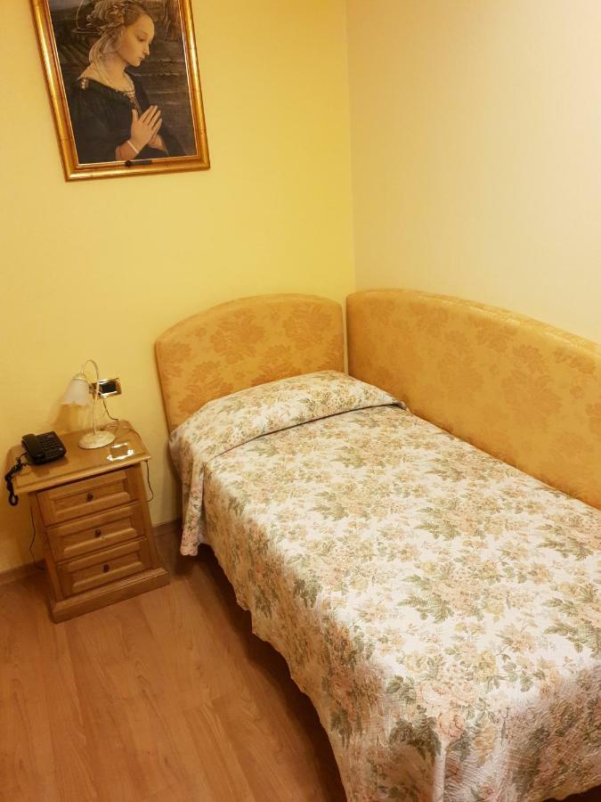Hotel La Rosa Ronta Εξωτερικό φωτογραφία