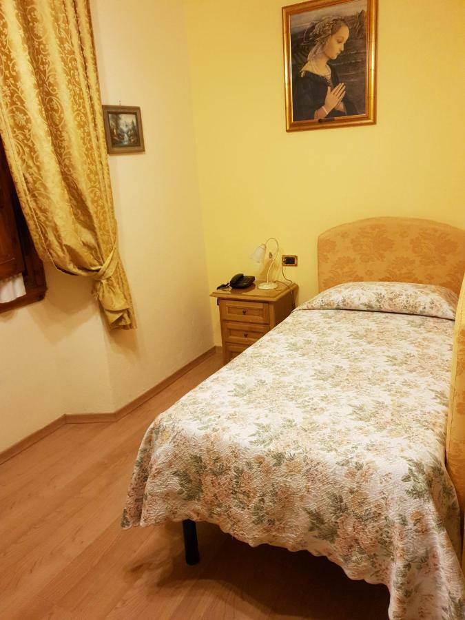 Hotel La Rosa Ronta Εξωτερικό φωτογραφία
