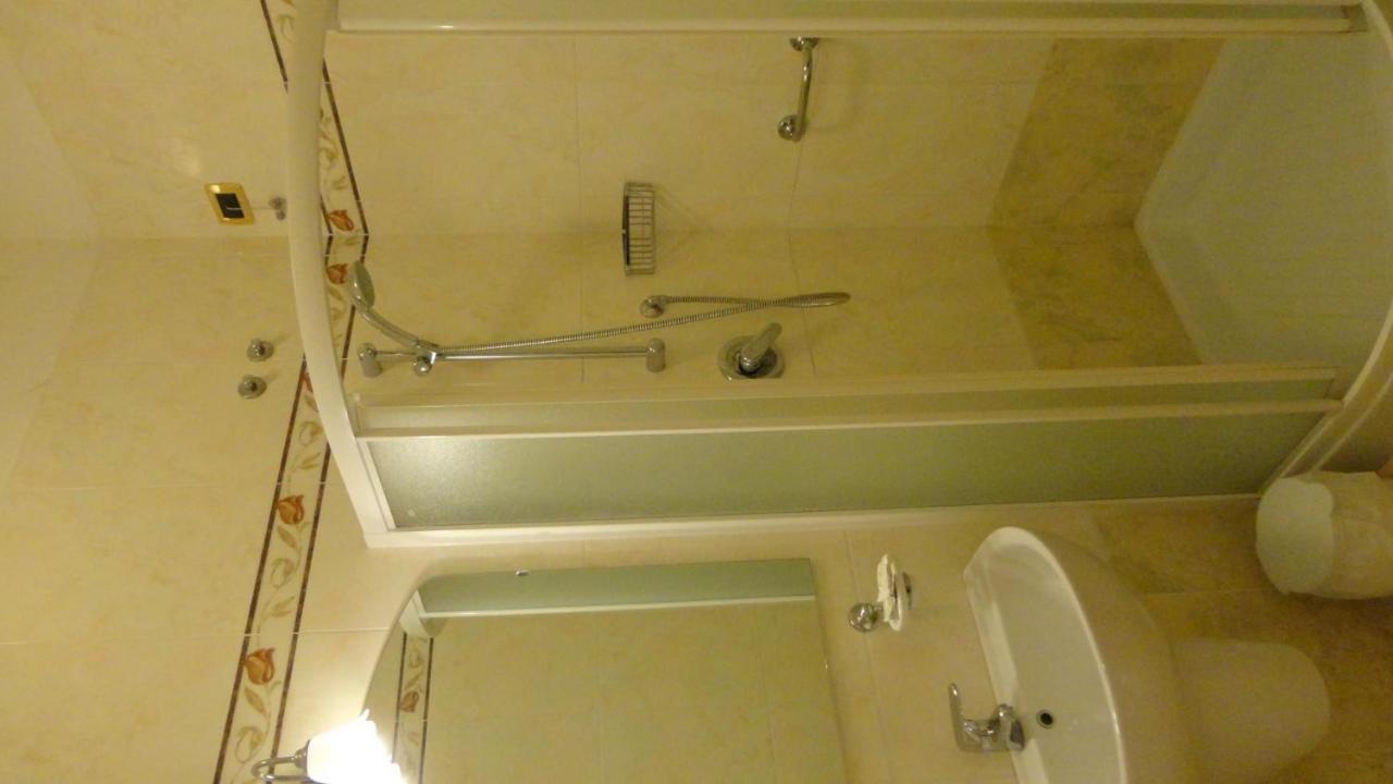 Hotel La Rosa Ronta Εξωτερικό φωτογραφία